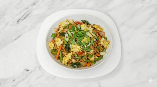 Vegetable & Egg Idiyappam Kottu