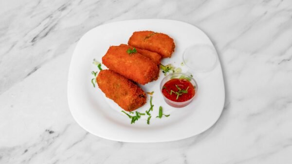 Egg Rolls (4Pcs)